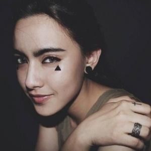 Meet your Posher, Alison